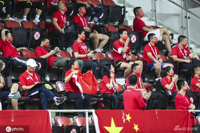 接受慢镜头记者采访时，意大利名宿格拉齐亚尼谈到了本赛季的国米，以及关于劳塔罗和小图拉姆的话题。